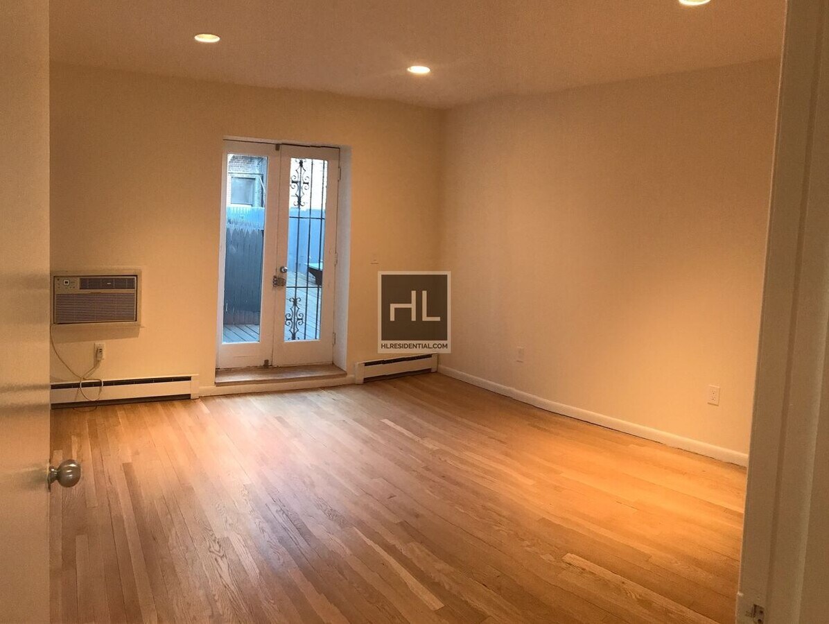 Photo - WEST BROADWAY Unit 3FL