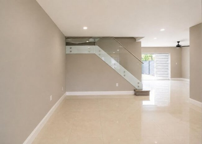 Photo - 16354 SW 48th Ter