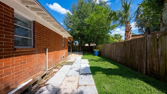 Photo - 3219 Fruitwood Ln