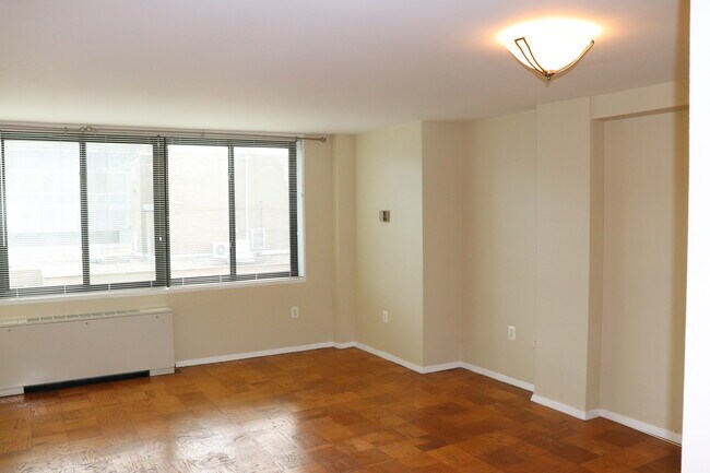 Photo - 2030 F St NW Unit 1012