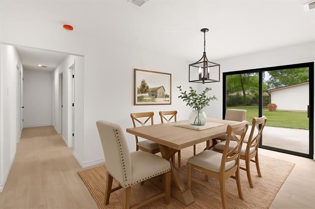 Photo - 103 N Summit St