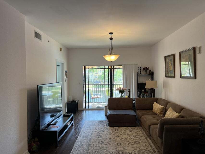 Photo - 2807 Veronia Dr Unit 113