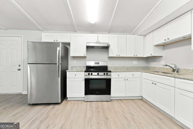 Photo - 508 Landers St