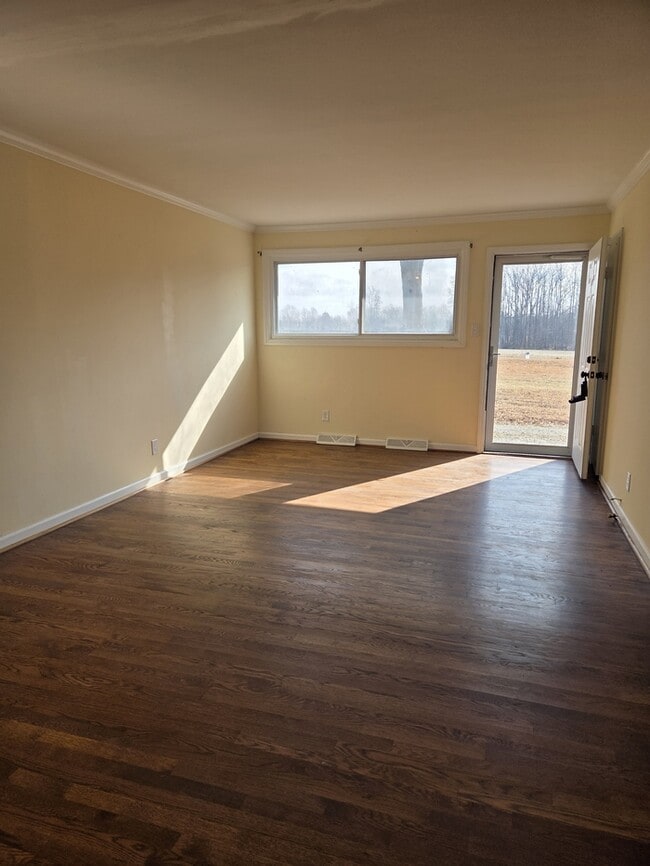 Photo - 7992 Lester Rd