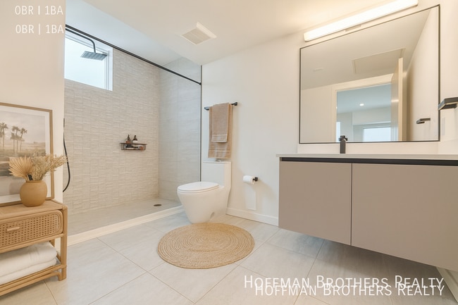 Photo - 955 Fedora St Unit 202