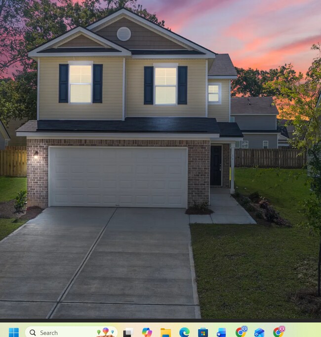 Photo - 239 Justify Ave