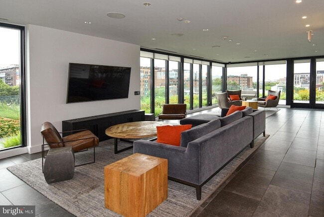 Photo - 57 N Street NW Unit UNIT 225 Unidad 225