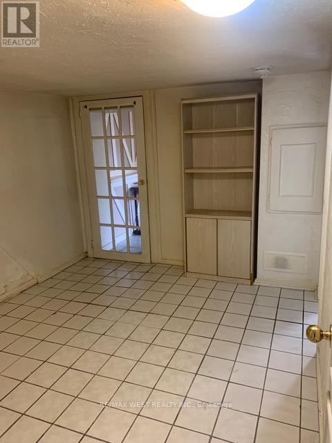 Photo - 730 Logan Ave