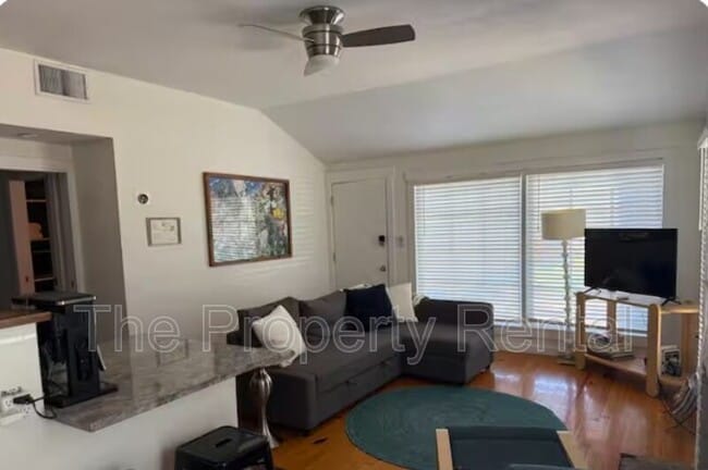 Photo - 1700 Golder Ave Unit B