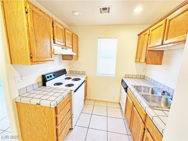 Photo - 910 Bourbon St