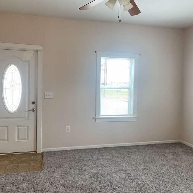 213 E Logan St Rental House Rental in Ottawa, KS