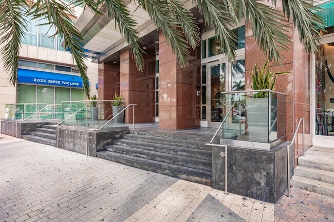 Building Photo - 244 Biscayne Blvd Unit 1008 Rental