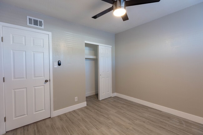 Photo - 1218 S Smith Rd Unit A