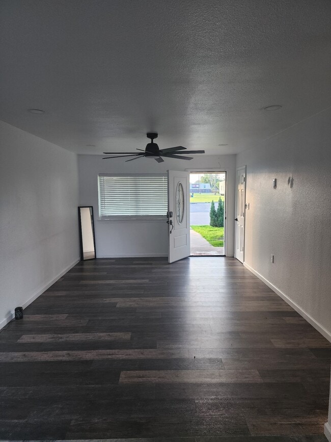 Photo - 1106 Seafoam Rd