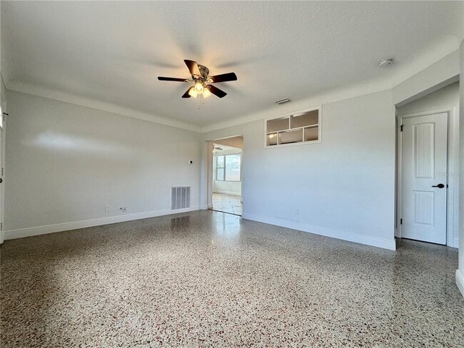 Photo - 4515 54th Ave N