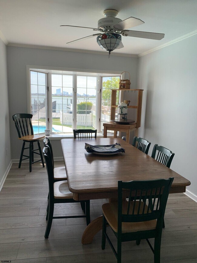 Photo - 540 W Shore Dr