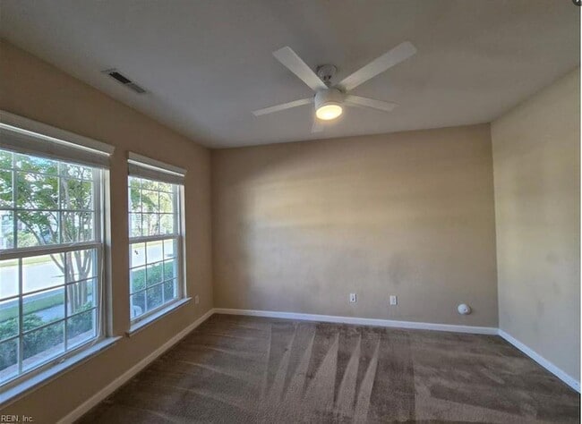 Photo - 279 Tigerlilly Dr