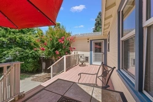 Photo - 612 Orange Grove Way