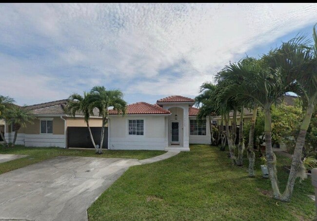 Building Photo - 13925 SW 151st Ct