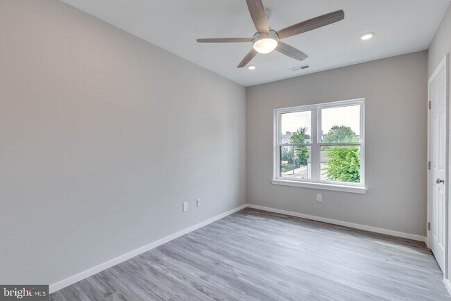 Photo - 1225 W Dauphin St