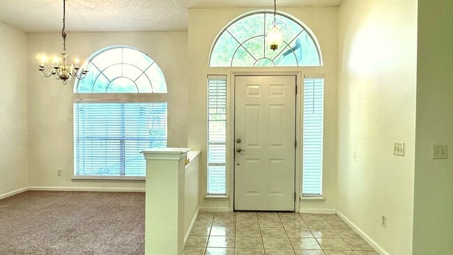 Photo - 3 bed/2 bath home, conveniently located in quiet Meadowfield Bluff