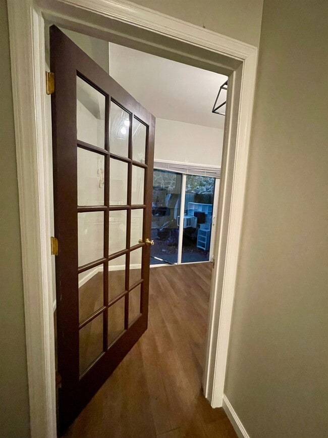 Photo - 162 Nelson Ave Unit 1