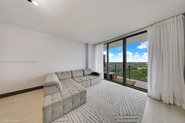 Photo - 16385 Biscayne Blvd Unit 2205