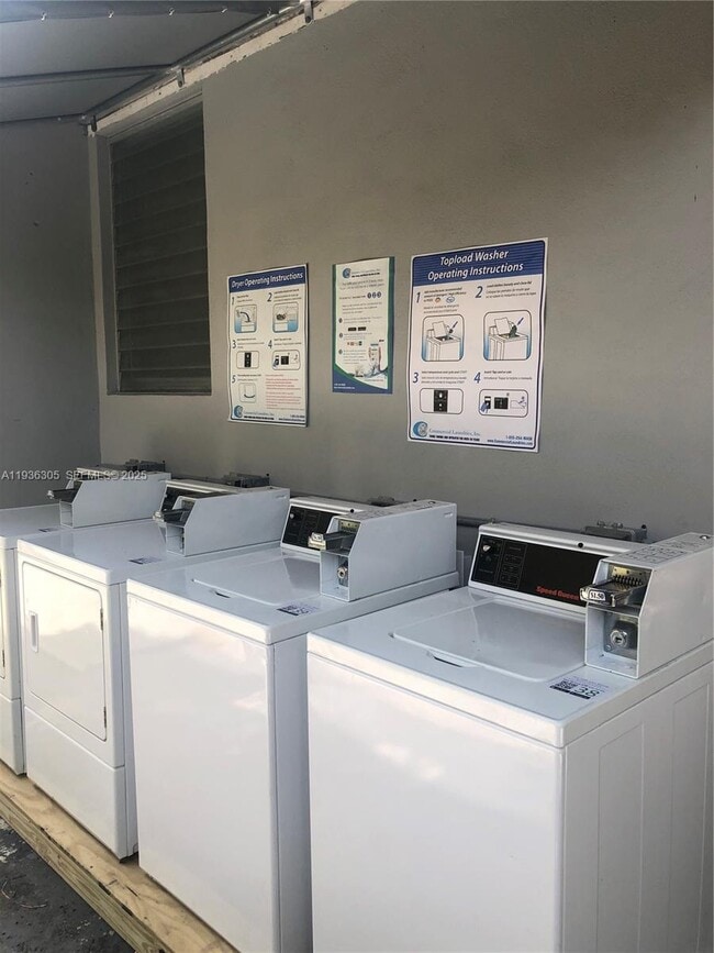 Photo - 1265 SW 6th St Unit 12