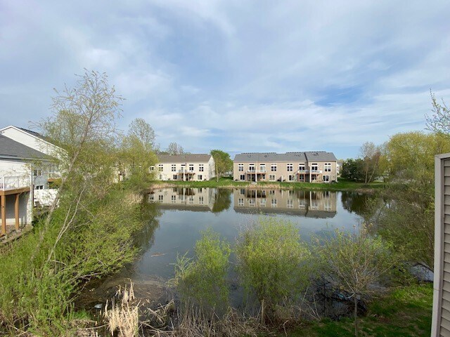 Amazing views from private deck and walk-out patio - 5119 Farnham Dr N