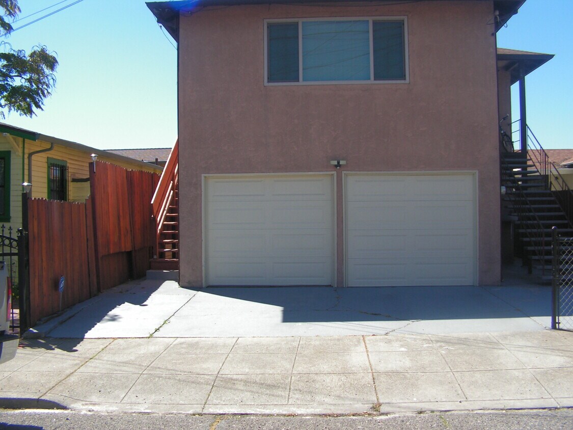Photo - 3567 Davis St (Oakland, CA)