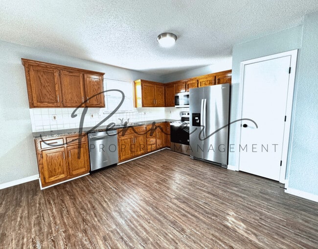 Photo - 1883 CHICKADEE Dr