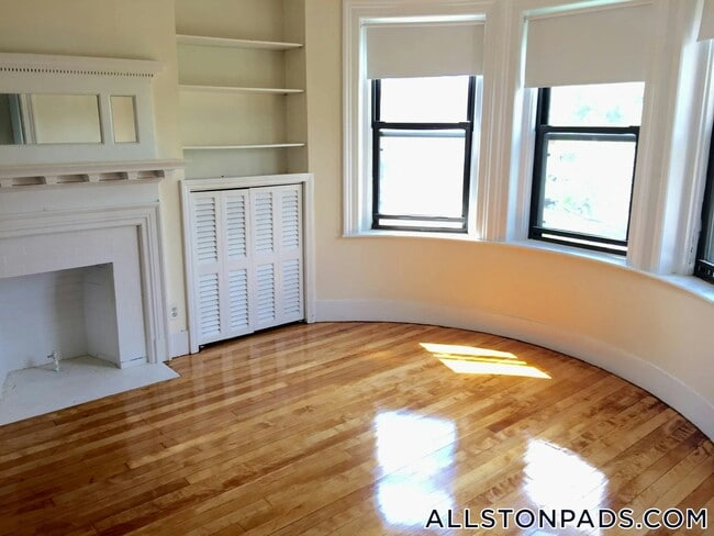 Photo - 23 Brighton Ave Unidad 2