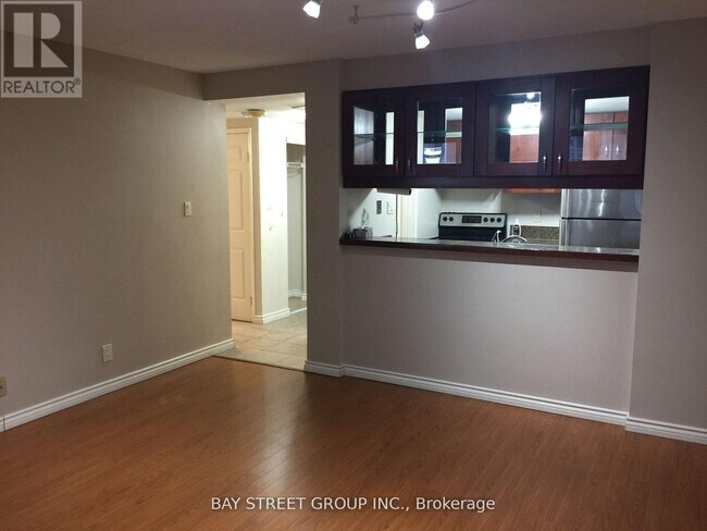 Photo - 711 Bay St. Unit 414