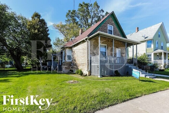 Photo - 542 Oak St