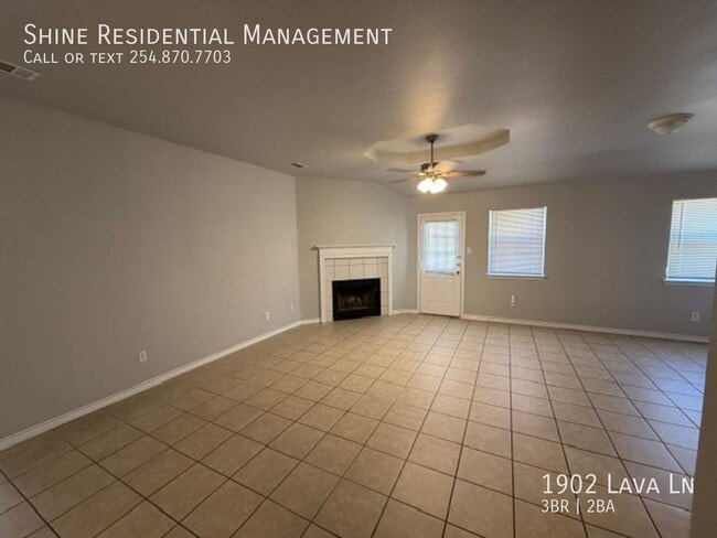 1902 Lava Ln