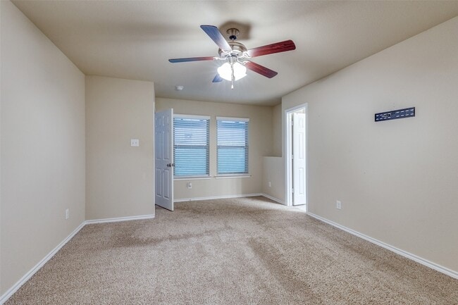 Photo - 10832 Live Oak Creek Dr