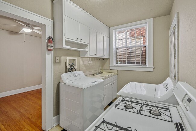 Photo - Highland Court