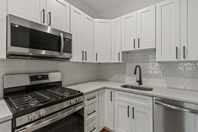 Photo - 108 8th St Unit 1