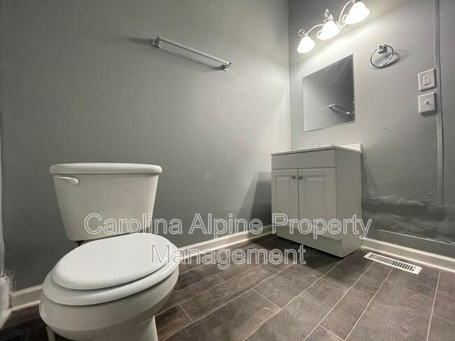 Photo - 1015 Fallston Rd