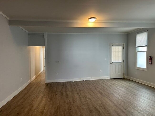 Photo - 327-329 E Main St - or 327A-100 Unit 100