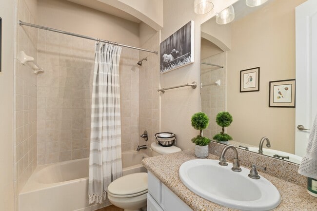 Photo - 8407 Iron Tree Ln