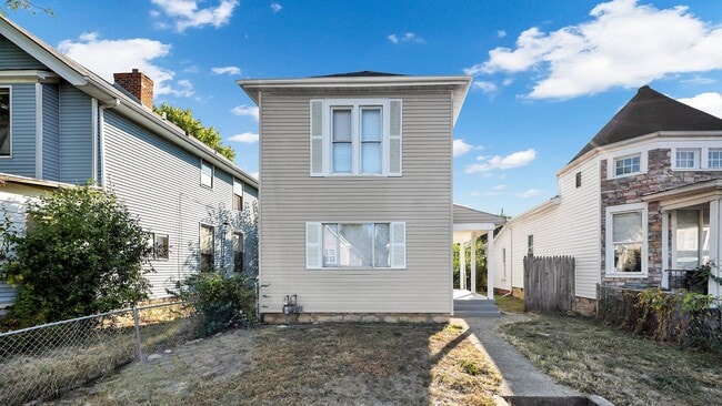 Photo - 130 Chicago Ave