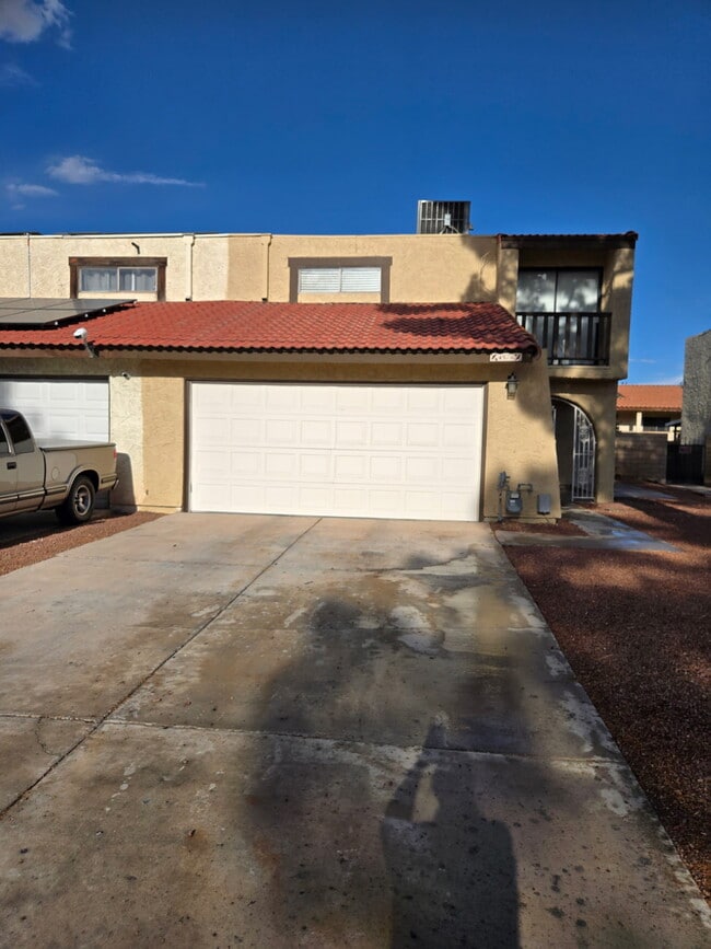 Photo - 4876 Rollingwood Cir Townhome