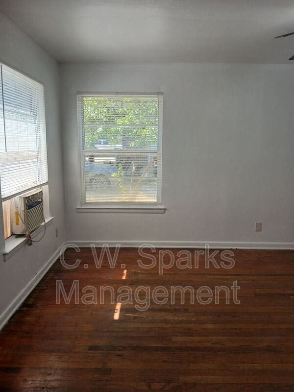 Photo - 3019 Avon St