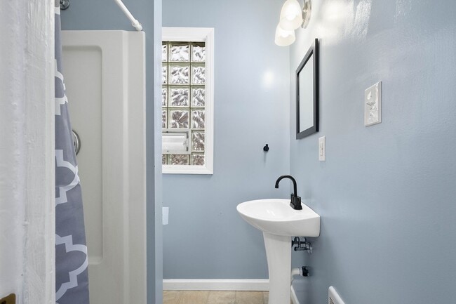 Photo - Stunning 2 bedroom home in Homestead available September 1!