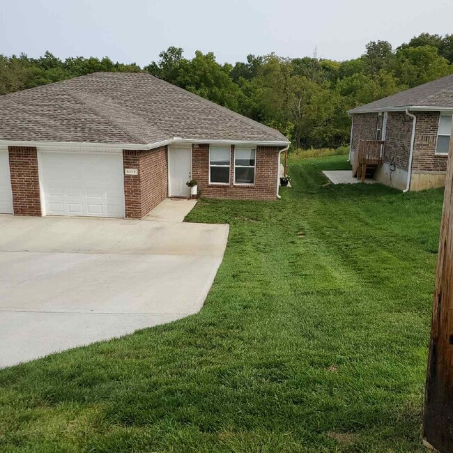 Photo - 897 W Gay St