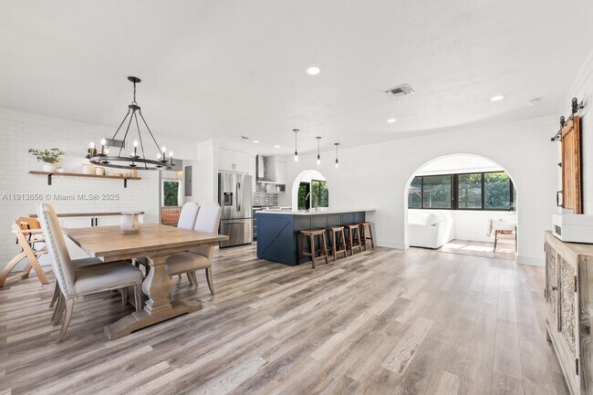 Photo - 9370 Nassau Dr Casa