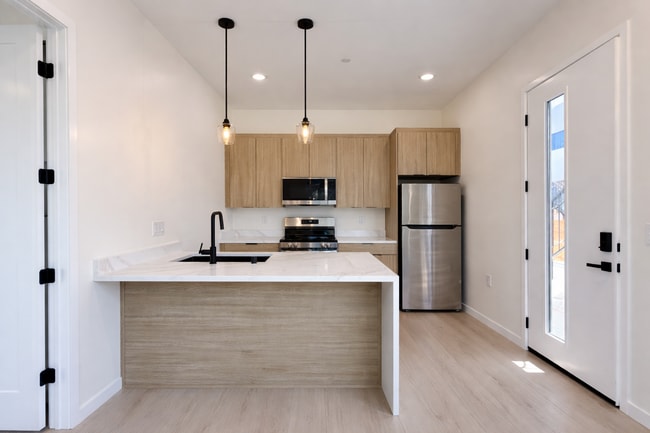 Photo - 5531 Olvera Ave Unidad 5531 Olvera Ave  1