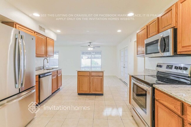 Photo - 512 N Los Feliz Dr