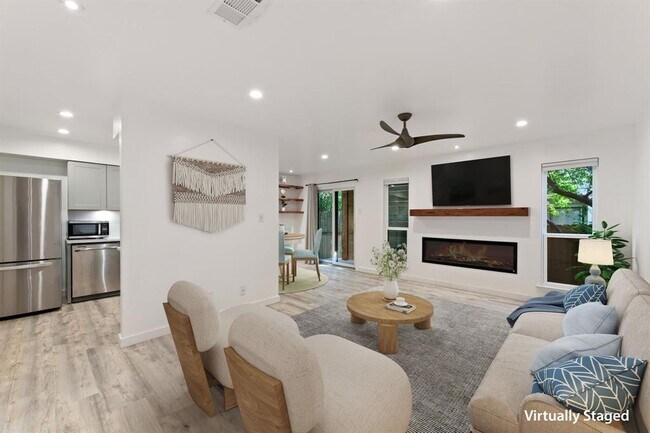 Building Photo - 5602 Woodrow Ave Unit 104